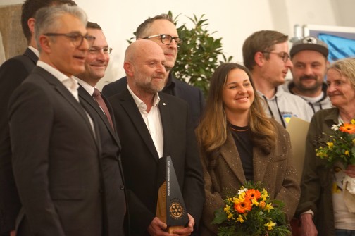 Sola Moroz (neben Klaus Löffler )wurde für ihr herausragendes Engagement in höchsten Tönen gelobt.